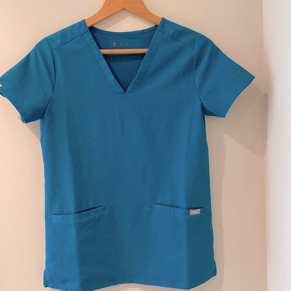 🩺FIGS scrub top jade green